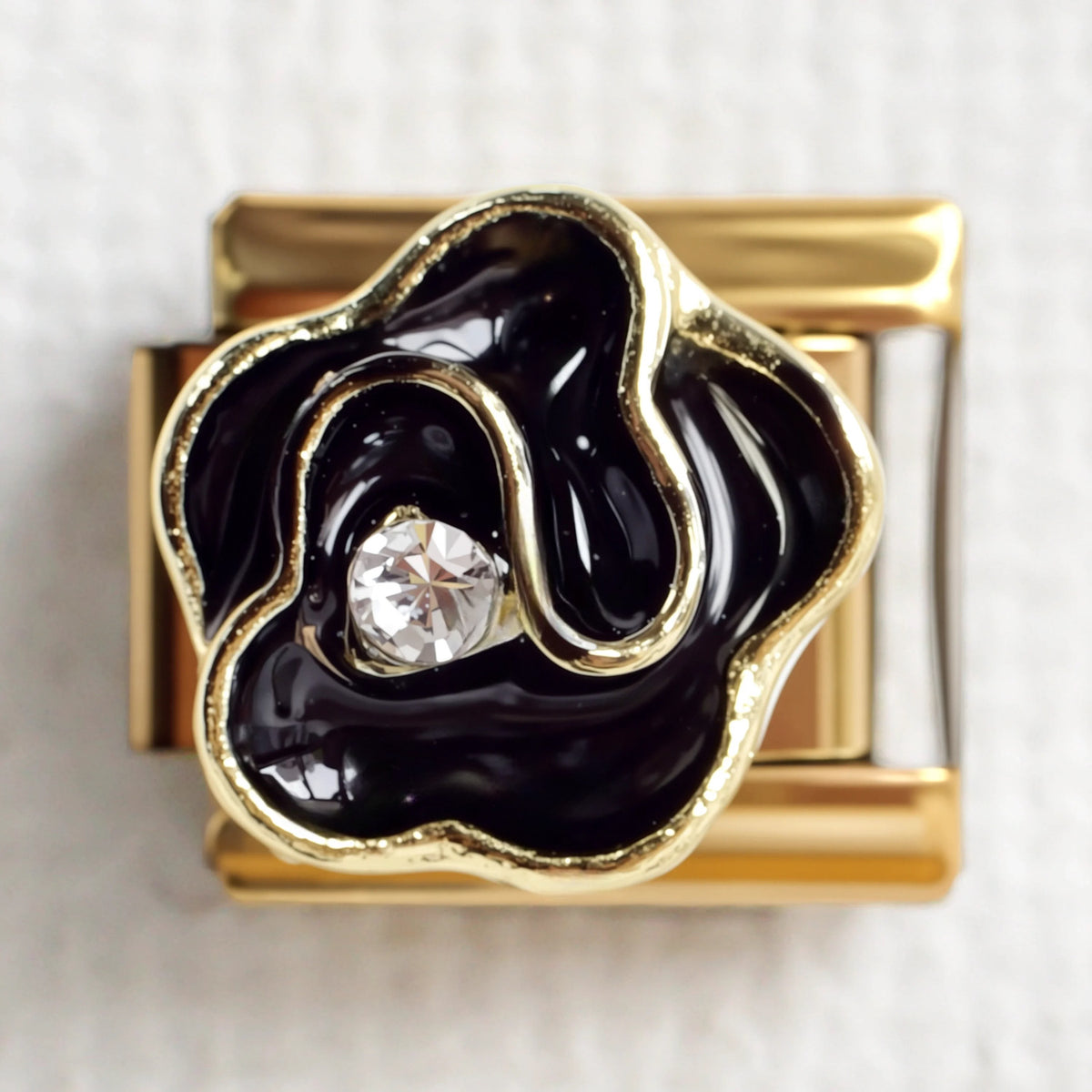 Black Flower Gold Edge