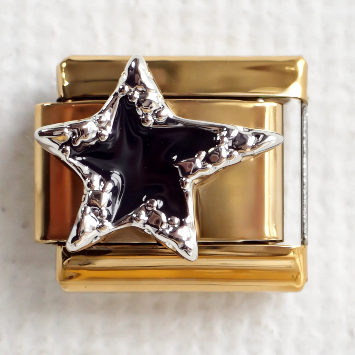 Black Star Silver Edge